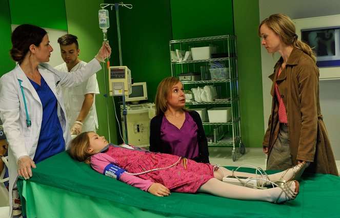 Dr. Klein - Season 1 - Hoffnungen - Kuvat elokuvasta - Clelia Sarto, Hanna Höltje, Christine Urspruch, Johanna Klante