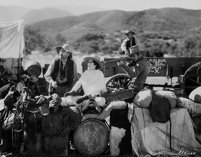 The Conquering Horde - Film - Fay Wray, Richard Arlen