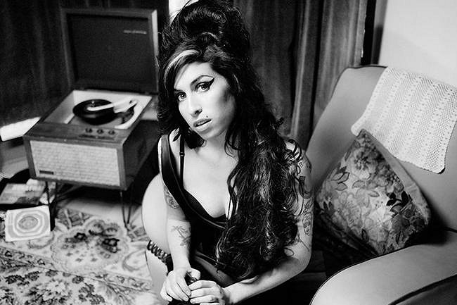 Raw: The Amy Winehouse Story - Photos - Amy Winehouse