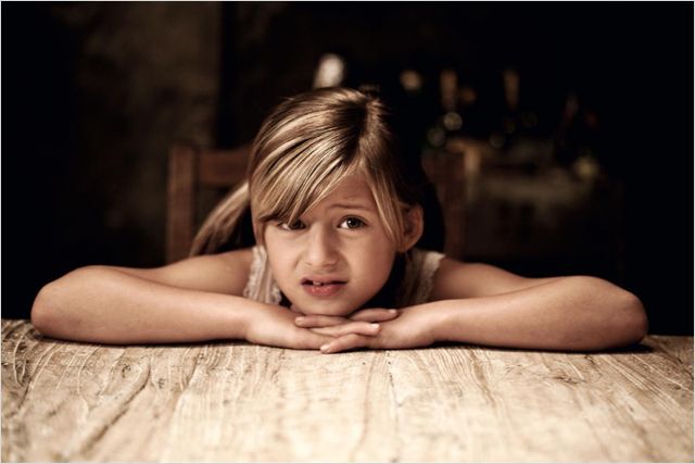 Kislány a küszöbön - Filmfotók - Emma Schweiger