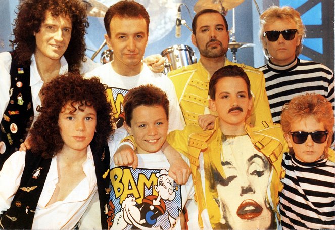 Queen: The Miracle - Dreharbeiten - Brian May, John Deacon, Freddie Mercury, Ross McCall, Roger Taylor