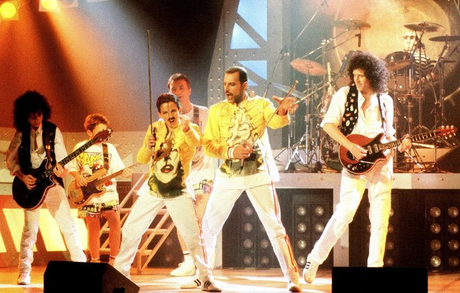 Queen: The Miracle - Van film - Ross McCall, John Deacon, Freddie Mercury, Brian May, Roger Taylor