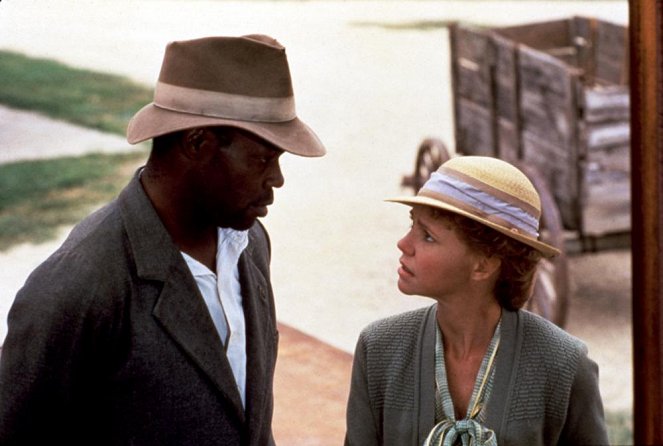 Places in the Heart - Van film - Danny Glover, Sally Field