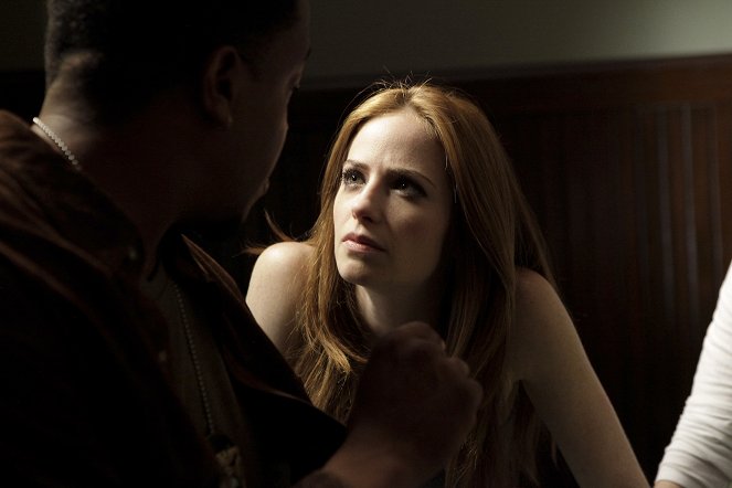 Grimm - The Three Bad Wolves - Photos - Jaime Ray Newman