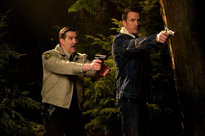 Grimm - The Thing with Feathers - Do filme - Tim Blough, Josh Randall