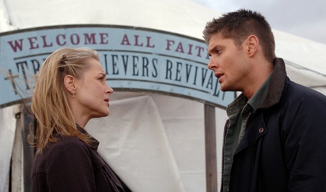 Supernatural - Season 1 - Faith - Photos - Julie Benz, Jensen Ackles