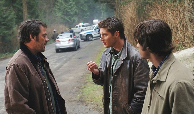Supernatural - Der Wunder-Colt - Filmfotos - Jeffrey Dean Morgan, Jensen Ackles