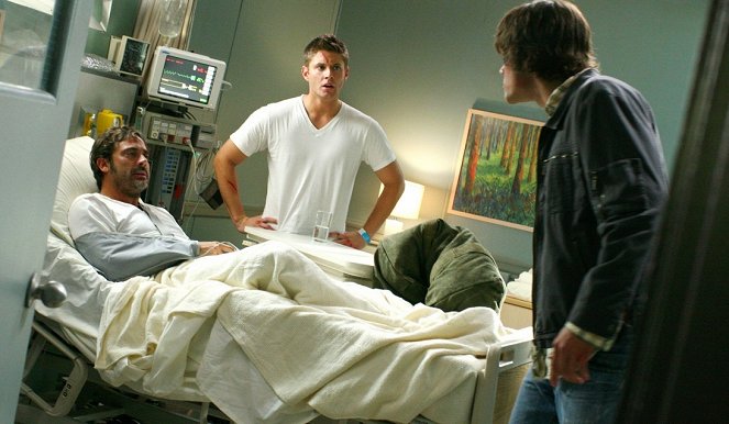 Supernatural - Season 2 - In My Time of Dying - Photos - Jeffrey Dean Morgan, Jensen Ackles