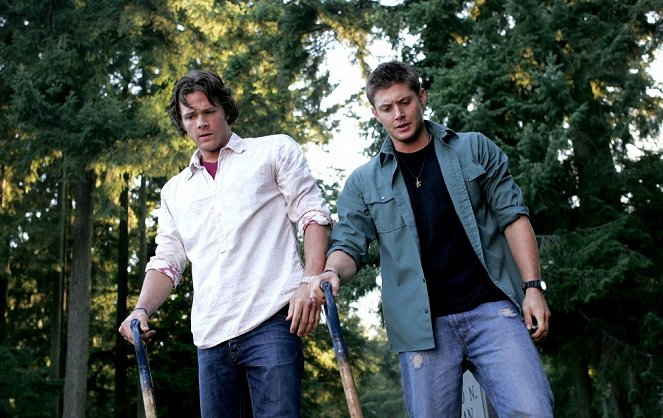 Supernatural - Children Shouldn't Play with Dead Things - Photos - Jared Padalecki, Jensen Ackles