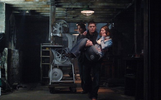 Supernatural - Season 3 - Fresh Blood - Photos - Jensen Ackles