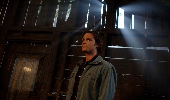 Supernatural - Season 4 - I Know What You Did Last Summer - Van film - Jared Padalecki