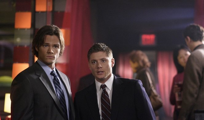 Supernatural - Criss Angel Is a Douche Bag - Kuvat elokuvasta - Jared Padalecki, Jensen Ackles
