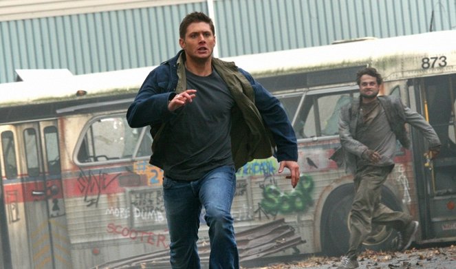 Supernatural - The End - Photos - Jensen Ackles