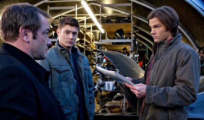 Supernatural - Two Minutes to Midnight - Van film - Jensen Ackles, Jared Padalecki
