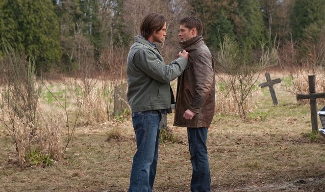 Supernatural - Season 5 - Swan Song - Photos - Jared Padalecki, Jensen Ackles