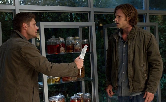 Supernatural - Season 6 - You Can't Handle the Truth - Photos - Jensen Ackles, Jared Padalecki