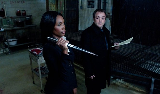 Supernatural - Season 6 - The Man Who Knew Too Much - Photos - Lanette Ware, Mark Sheppard