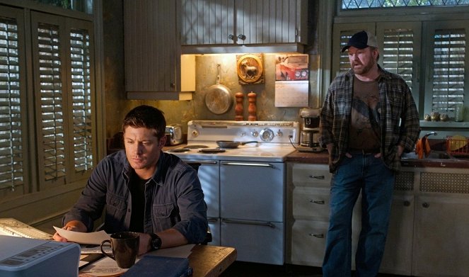 Supernatural - Season 7 - Hello, Cruel World - Kuvat elokuvasta - Jensen Ackles, Jim Beaver