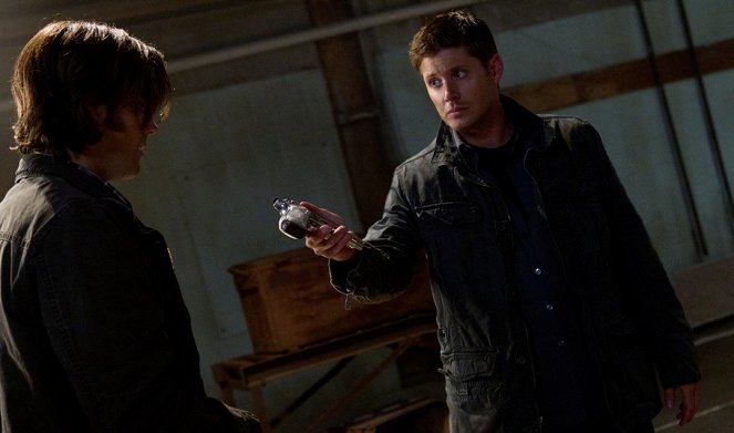 Supernatural - Season 7 - Hello, Cruel World - Photos - Jensen Ackles