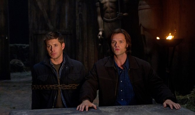 Supernatural - Season 7 - Defending Your Life - Photos - Jensen Ackles, Jared Padalecki