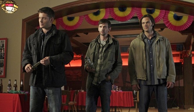 Supernatural - Season Seven, Time for a Wedding! - Van film - Jensen Ackles, DJ Qualls, Jared Padalecki