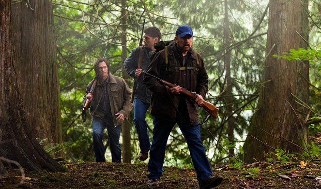 Supernatural - How to Win Friends and Influence Monsters - Photos - Jared Padalecki, Jensen Ackles, Jim Beaver