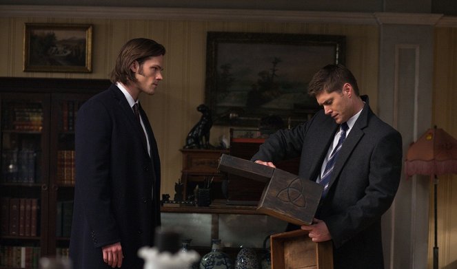 Supernatural - Out with the Old - Van film - Jared Padalecki, Jensen Ackles