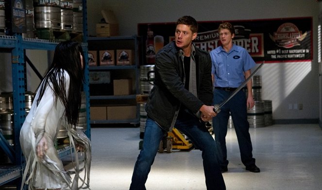 Supernatural - Party On, Garth - Photos - Jensen Ackles