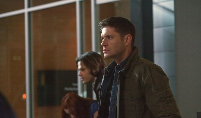 Supernatural - The Girl with the Dungeons and Dragons Tattoo - Photos - Jensen Ackles
