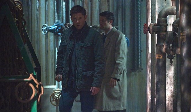 Supernatural - Season 8 - A Little Slice of Kevin - Photos - Jensen Ackles, Misha Collins