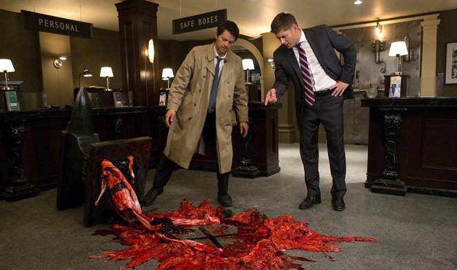 Supernatural - Season 8 - Hunteri Heroici - Photos - Misha Collins, Jared Padalecki