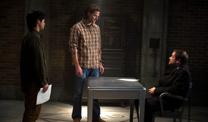 Supernatural - Heaven Can't Wait - Photos - Osric Chau, Jared Padalecki, Mark Sheppard