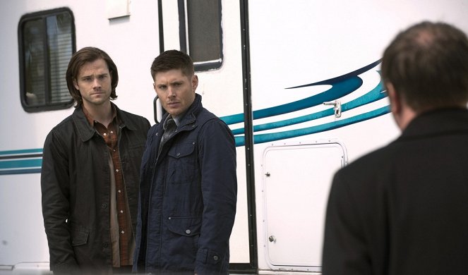 Supernatural - Season 9 - Do You Believe in Miracles - Photos - Jared Padalecki, Jensen Ackles