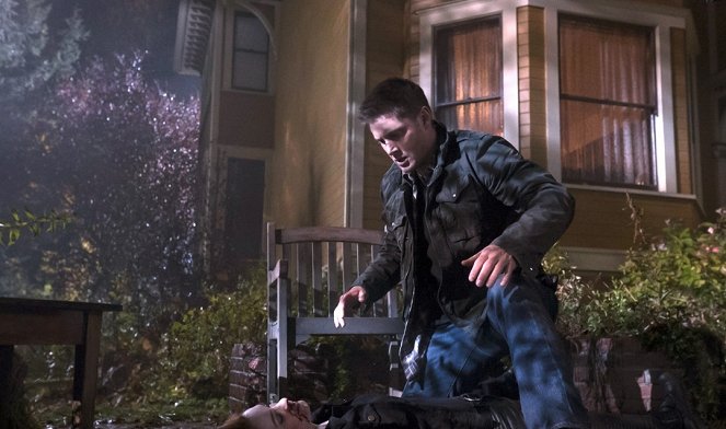Supernatural - There's No Place Like Home - Van film - Jensen Ackles
