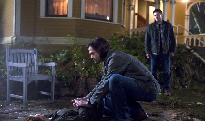 Supernatural - There's No Place Like Home - Van film - Jared Padalecki