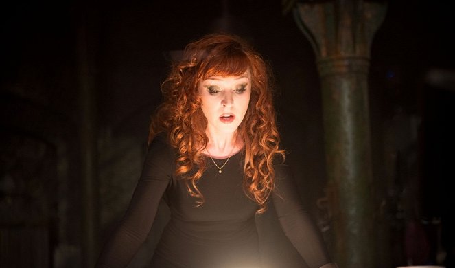 Supernatural - Season 10 - Brother's Keeper - Photos - Ruth Connell