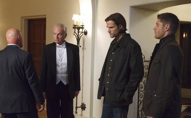 Supernatural - Season 10 - Ask Jeeves - Photos - Jared Padalecki, Jensen Ackles