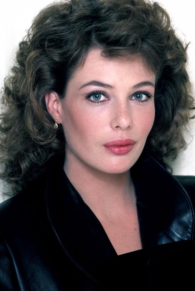 A piros ruhás nő - Promóció fotók - Kelly LeBrock