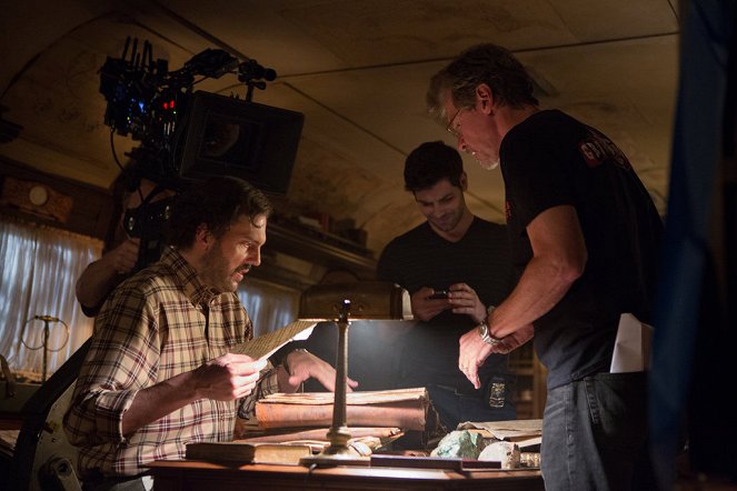 Grimm - The Grimm Who Stole Christmas - Making of - Silas Weir Mitchell, David Giuntoli