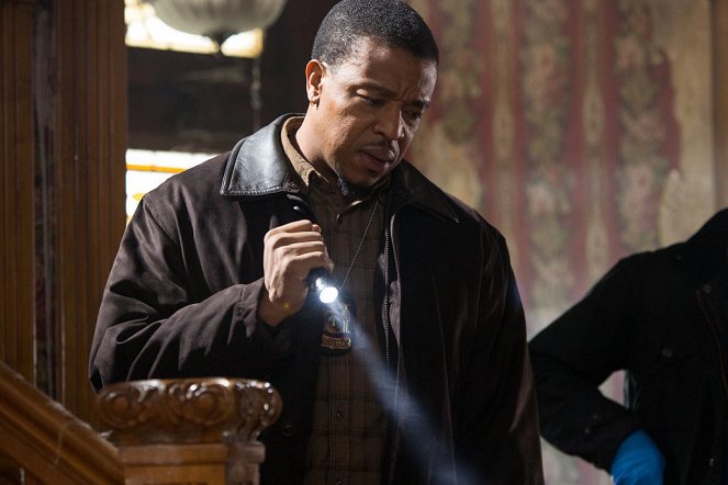 Grimm - Coups de foudre - Film - Russell Hornsby