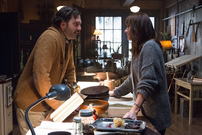 Grimm - Trial by Fire - Photos - Silas Weir Mitchell, Bree Turner
