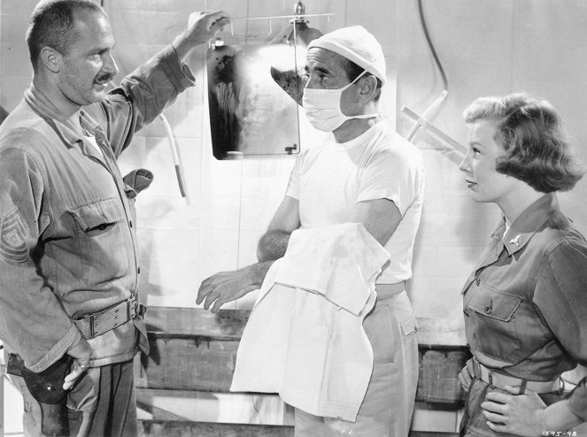 Arzt im Zwielicht - Filmfotos - Keenan Wynn, Humphrey Bogart, June Allyson