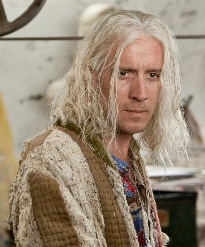 Harry Potter and the Deathly Hallows: Part 1 - Van film - Rhys Ifans