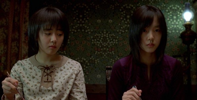 A Tale of Two Sisters - Filmfotos - Geun-young Moon, Soo-jeong Im