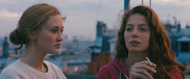 L'Année prochaine - Z filmu - Constance Rousseau, Jenna Thiam
