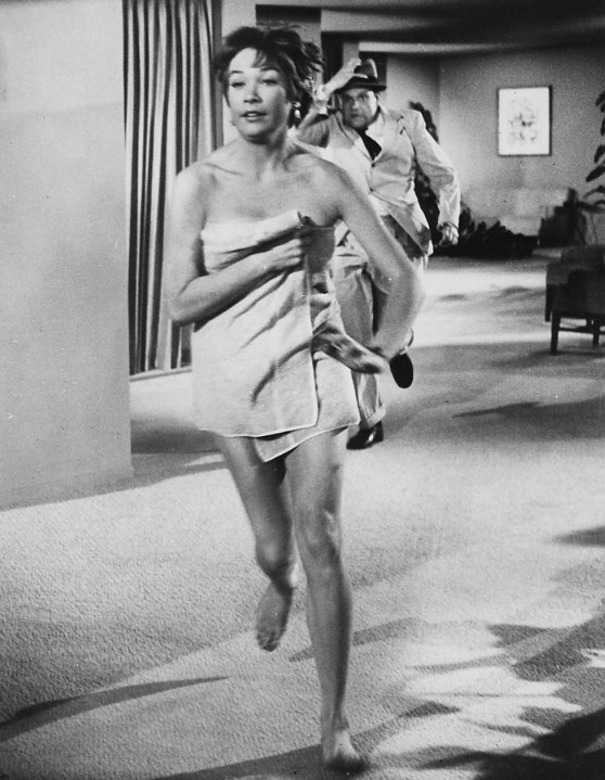 Tyttö kylpyviitassa - Kuvat elokuvasta - Shirley MacLaine