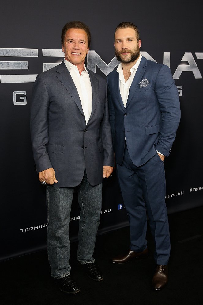 Terminator Genisys - Z akcí - Arnold Schwarzenegger, Jai Courtney