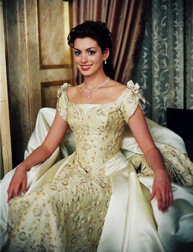 The Princess Diaries 2: Royal Engagement - Promo - Anne Hathaway