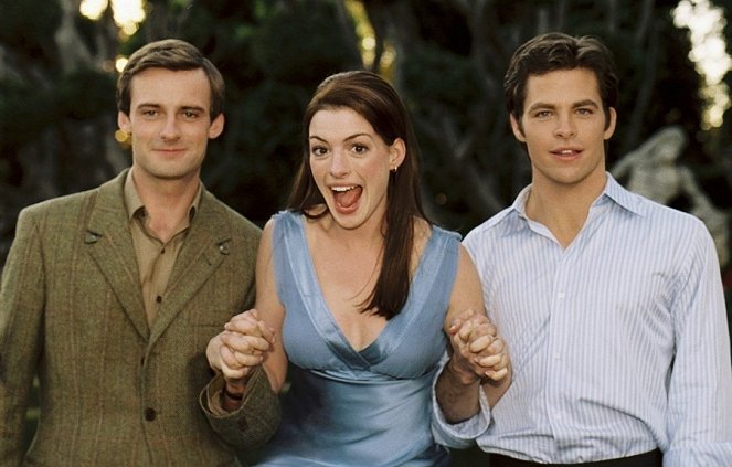 The Princess Diaries 2: Royal Engagement - Making of - Callum Blue, Anne Hathaway, Chris Pine