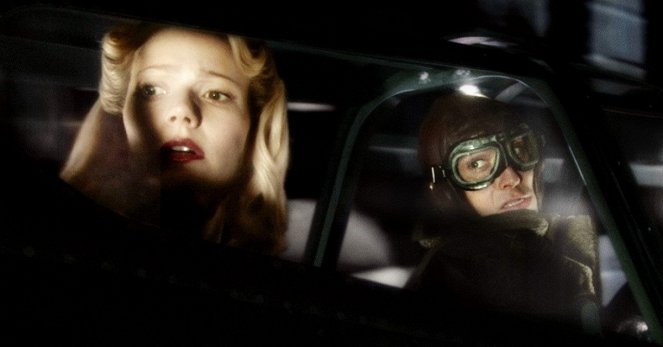 Sky Captain - Kuvat elokuvasta - Gwyneth Paltrow, Jude Law